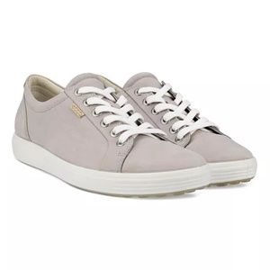 Ecco soft leather sneaker